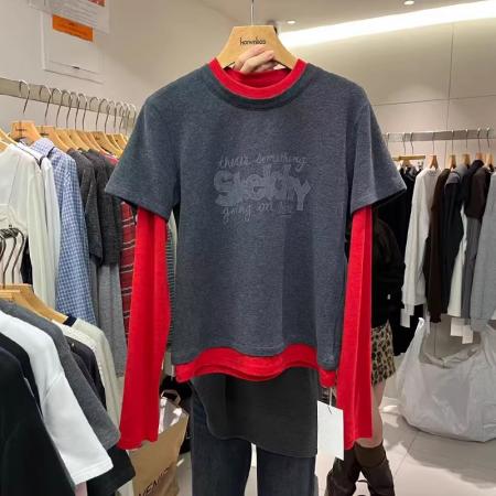 FA54435# 韩国春季新款字母印花拼接红色长袖假两件磨毛T恤女欧货上衣  服裝批發女裝批發服飾貨源