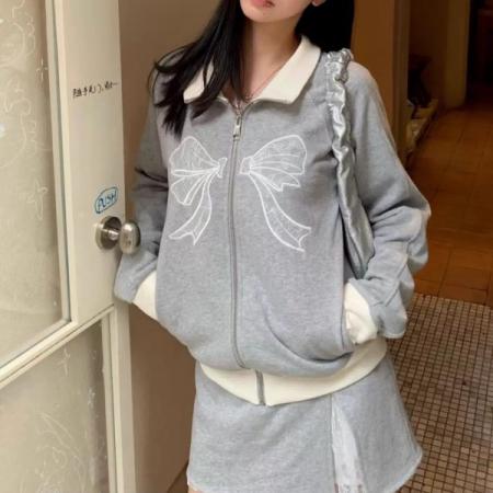 FA54473# 美式灰色开衫卫衣女春秋新款蝴蝶结刺绣立领外套宽松设计感上衣潮  服裝批發女裝批發服飾貨源
