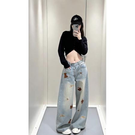 FA54603# 早春韩版可爱小熊刺绣花牛仔裤女高腰直筒宽松显瘦阔腿长裤子  服裝批發女裝批發服飾貨源