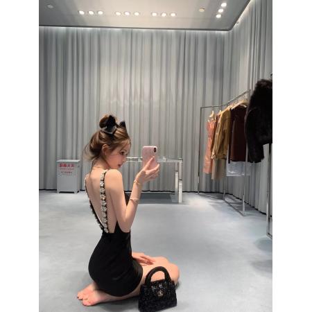 FA54621# 你的懒懒llan封神小黑裙手工高定款重工钉钻露背吊带裙新款  服裝批發女裝批發服飾貨源