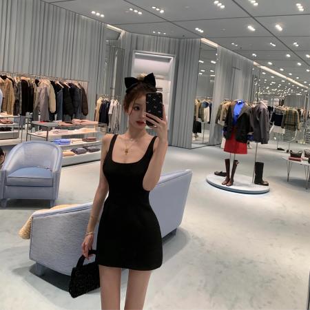 FA54621# 你的懒懒llan封神小黑裙手工高定款重工钉钻露背吊带裙新款  服裝批發女裝批發服飾貨源