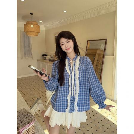 FA54633# 法式灯笼袖系带蓝格子衬衫女宽松蕾丝拼接气质v领长袖上衣春  服裝批發女裝批發服飾貨源