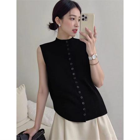 FA54641# 春夏新款简约百搭针织开衫马甲背心女设计感排扣无袖上衣  服裝批發女裝批發服飾貨源