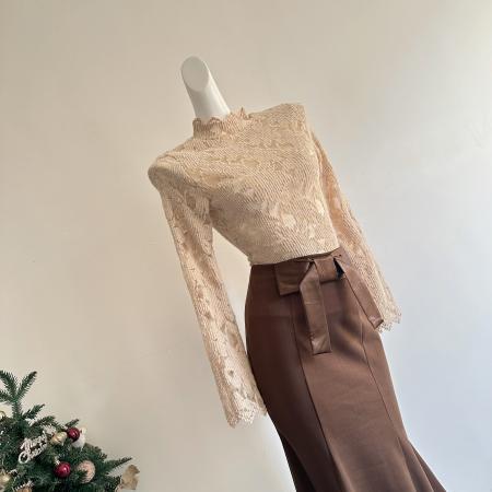 FA54644# 焦糖栗影设计感亲肤蕾丝内搭上衣毛毛外套女高腰半裙  服裝批發女裝批發服飾貨源