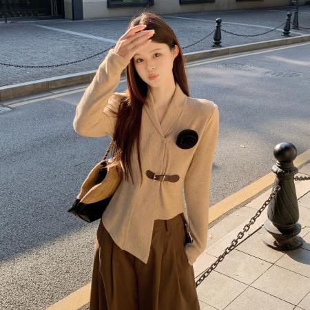 FA54646# 设计感不规则收腰长袖针织衫女新款气质修身显瘦上衣  服裝批發女裝批發服飾貨源