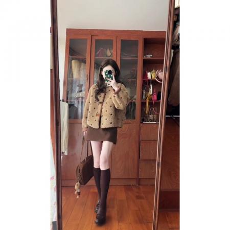 FA54674# 羊羔绒复合麂皮毛巾绣法一小个子独特超好看波点外套  服裝批發女裝批發服飾貨源