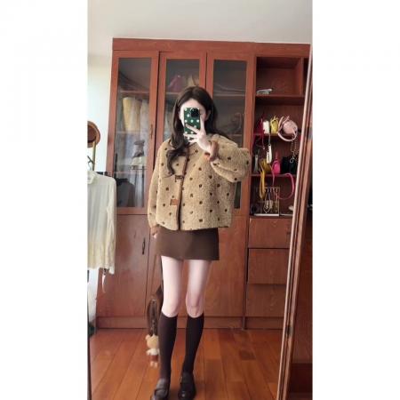 FA54674# 羊羔绒复合麂皮毛巾绣法一小个子独特超好看波点外套  服裝批發女裝批發服飾貨源