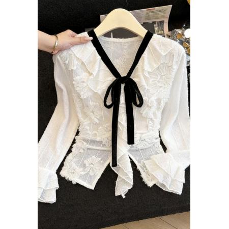 FA54781# 法式花朵荷叶边系带喇叭袖V领上衣时尚百搭修身显瘦蕾丝小衫  服裝批發女裝批發服飾貨源