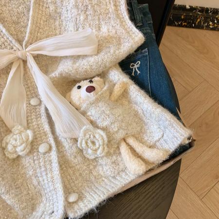 FA54860# 蝴蝶结针织马甲女秋冬外穿坎肩无袖背心毛衣开衫上衣配娃娃  服裝批發女裝批發服飾貨源