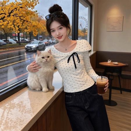 FA54911# 法式不对称蝶结波点长袖t恤女秋冬新款内搭修身显瘦别致绝美上衣  服裝批發女裝批發服飾貨源