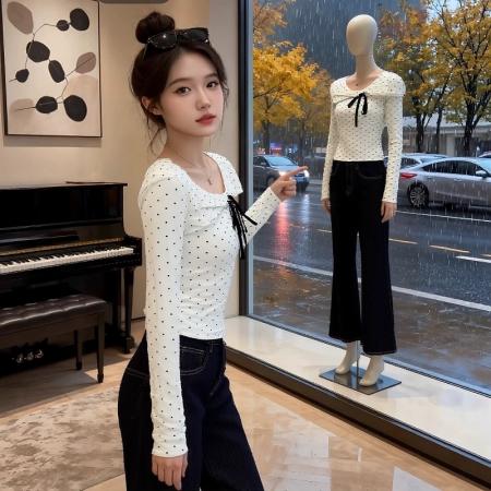 FA54911# 法式不对称蝶结波点长袖t恤女秋冬新款内搭修身显瘦别致绝美上衣  服裝批發女裝批發服飾貨源