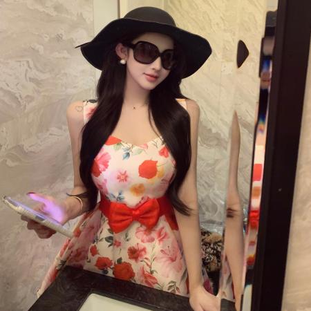 FA54961# 碎花吊带连衣裙蝴蝶结腰带度假风早春收腰花苞小众短裙 服裝批發女裝批發服飾貨源