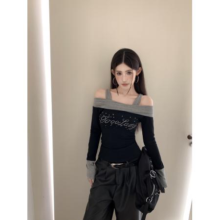 FA54966# 冬季辣妹撞色拼接一字肩烫钻长袖露肩修身显瘦内搭打底衫 服裝批發女裝批發服飾貨源