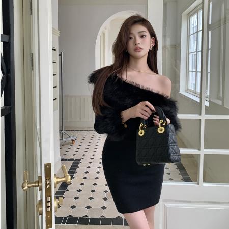 FA55020# 春装新款黑天鹅一字肩毛领抹胸连衣裙女性感紧身包臀短裙 服裝批發女裝批發服飾貨源