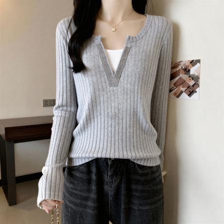 FA55220# 大码欧货重工烫钻V领假两件T恤女秋季胖mm显瘦洋气高级感上衣 服裝批發女裝批發服飾貨源