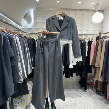 FA55245# 春季新款设计感小众蕾丝拼接西装外套高腰阔腿裤春装两件套 服裝批發女裝批發服飾貨源