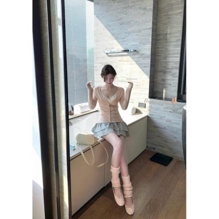 FA55259# 白水女舒适出门组V领毛针织开衫女冬花边吊带温柔气质上衣 服裝批發女裝批發服飾貨源