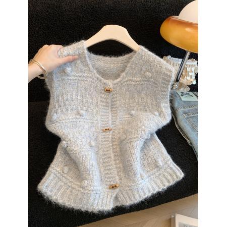 FA55265# 韩版立体毛球针织马甲女冬季款复古牛角扣马夹背心叠穿无袖小上衣 服裝批發女裝批發服飾貨源