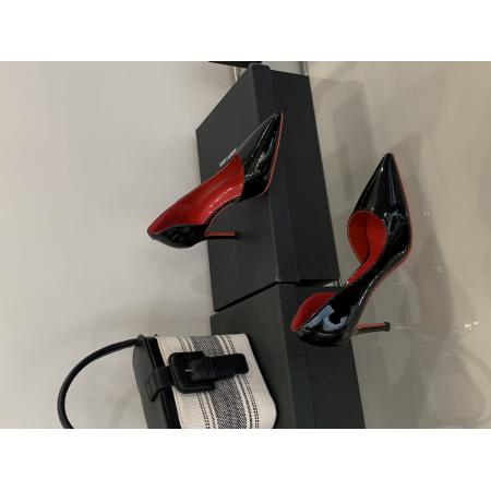 X-33043#高跟鞋女新款红底侧空性感气质白色尖头浅口细跟裸色黑色单鞋 鞋子批发女鞋批发高跟鞋批发