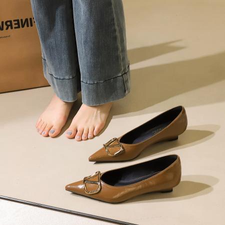 X-33051#欧美风宴会女鞋尖头通勤鞋浅口百搭增高坡跟V扣气质单鞋 鞋子批发女鞋批发高跟鞋批发