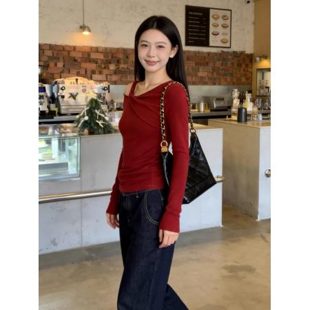FA55379# 韩系辣妹早春穿搭红色斜肩上衣女春季新款长袖T恤设计感小众 服裝批發女裝批發服飾貨源
