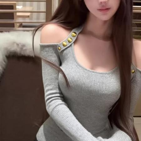 灰色轻奢简约小众性感挂脖一字肩上衣秋季气质显瘦百搭辣妹风长袖 服裝批發女裝批發服飾貨源