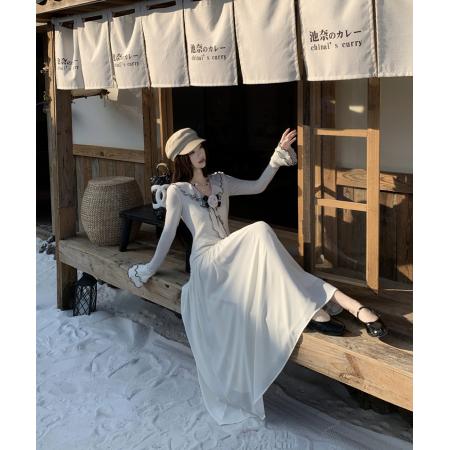 FA55487# 法式温柔风白色针织长袖内搭连衣裙秋冬设计感小众V领拼接大摆裙  服裝批發女裝批發服飾貨源