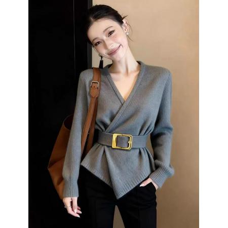 FA55490# 超好看独特漂亮韩系灰色针织V领冬装短款高级感绝美轻奢内搭上衣  服裝批發女裝批發服飾貨源