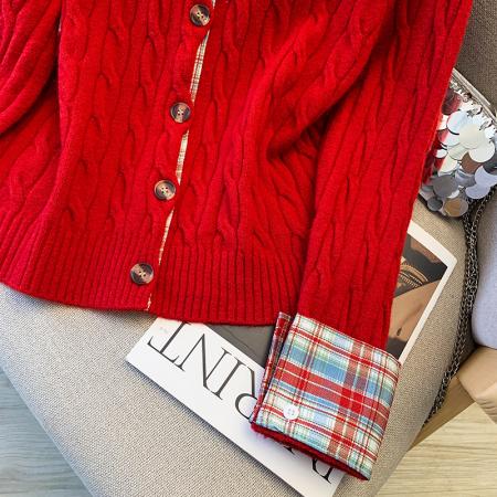 FA55505# 红色格子拼接针织开衫冬季保暖学院风chic麻花毛衣  服裝批發女裝批發服飾貨源