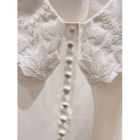 FA55546# 新款法式气质显瘦娃娃领刺绣镂空单排扣长袖雪纺衬衫女春季  服裝批發女裝批發服飾貨源