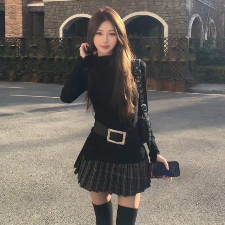 FA55578# 复古辣妹半高领高腰格子连衣裙子女冬新款学院风穿搭短裙套装  服裝批發女裝批發服飾貨源