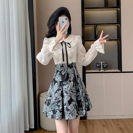 FA55656# 新款高级感提花a字裙娃娃领荷叶边甜美长袖连衣裙女早春季  服裝批發女裝批發服飾貨源