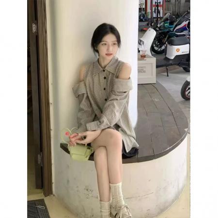 FA55662# 蓝海奕诺法式条纹露肩长袖衬衫女春秋设计感小众赫本风大码衬衣 服裝批發女裝批發服飾貨源