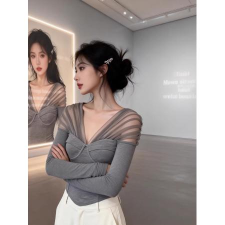 FA55676# 灰色V领网纱拼接打底衫T恤女春秋新款纯欲风气质修身长袖上衣 服裝批發女裝批發服飾貨源