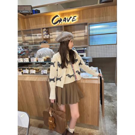 FA55729# 百搭设计感狗狗提花麻花慵懒圆领针织开衫女上衣短款外套 服裝批發女裝批發服飾貨源