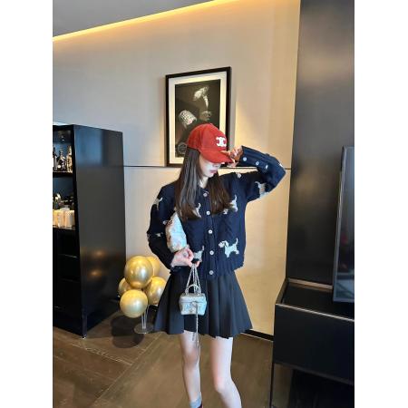 FA55729# 百搭设计感狗狗提花麻花慵懒圆领针织开衫女上衣短款外套 服裝批發女裝批發服飾貨源