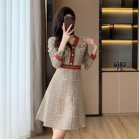 FA55731# 名媛小香风撞色格子V领裙子秋季新款时尚气质显瘦a字针织连衣裙 服裝批發女裝批發服飾貨源