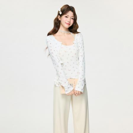 FA55752# 韩系小众碎花上衣长袖t恤春季新款修身短款开衫外套 服裝批發女裝批發服飾貨源