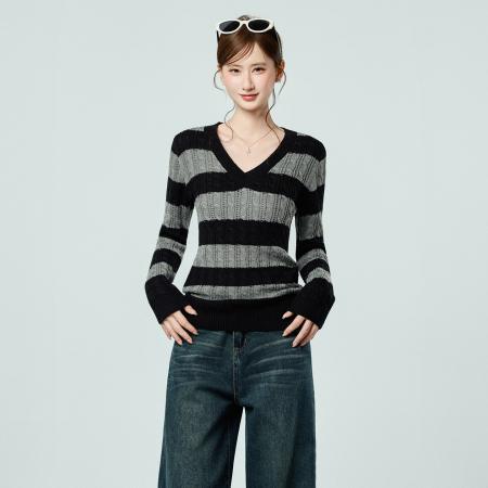 FA55759# 美式V领麻花条纹慵懒感毛衣针织衫女秋冬新款内搭打底衫 服裝批發女裝批發服飾貨源