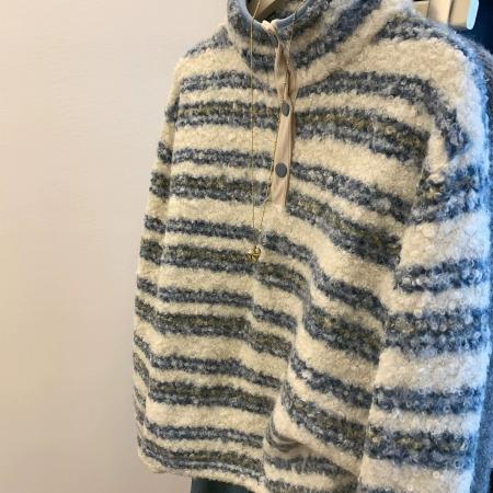 FA55836# 原版面料特大码300斤蓝色条纹半高领仿羊羔圈圈毛卫衣女 服裝批發女裝批發服飾貨源