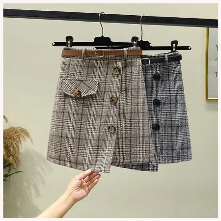 FA55990# 韩版毛呢格子半身裙女秋冬新款排扣不规则a字短裙高腰呢子大码裙 服裝批發女裝批發服飾貨源