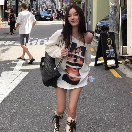 原版质量纯棉大鱼鳞磨破宽松慵懒百搭斜肩卫衣 服裝批發女裝批發服飾貨源