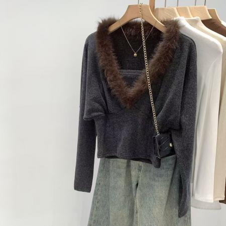 FA56107# 小个子假两件设计感毛毛V领短款打底衫女春新款内搭纯色上衣 服裝批發女裝批發服飾貨源