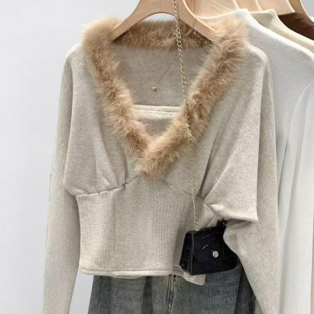 FA56107# 小个子假两件设计感毛毛V领短款打底衫女春新款内搭纯色上衣 服裝批發女裝批發服飾貨源