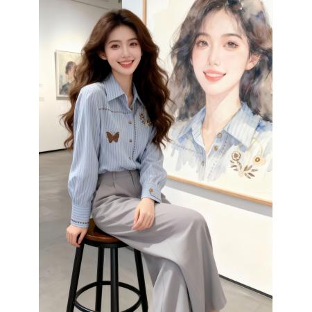 FA56125# 春季新款韩系穿搭蓝色翻领绝美巨好看的衬衫独特别致漂亮上衣 服裝批發女裝批發服飾貨源