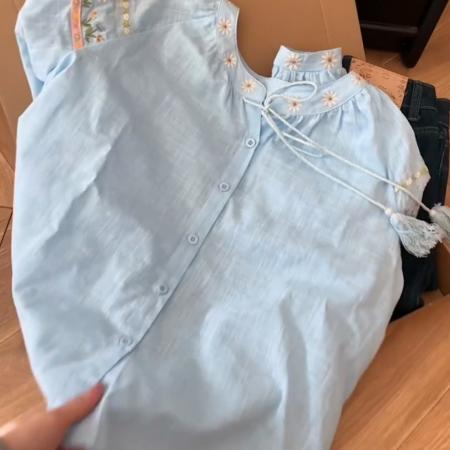 FA56236# 韩版甜美风蝴蝶结花朵刺绣衬衣女春季新款设计感温柔漂亮上衣 服裝批發女裝批發服飾貨源