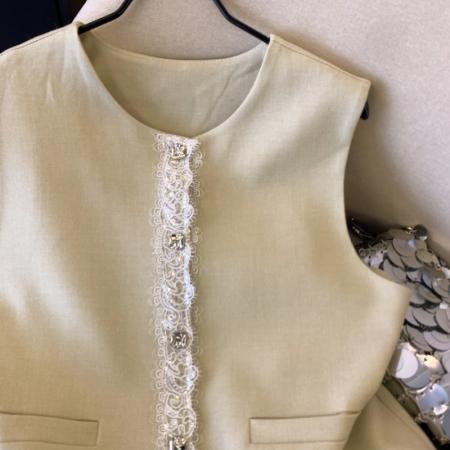FA56259# 上高级蕾丝花边拼接西装马甲春季时尚叠穿上衣显瘦外套 服裝批發女裝批發服飾貨源