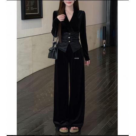 FA56281# 奢宠主角雾中芭蕾V领丝绒拼接纽扣显瘦上衣直筒加绒裤套装 服裝批發女裝批發服飾貨源