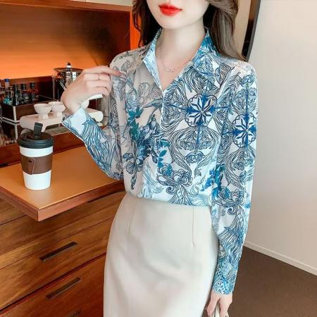 YF6923# 图片色春装新款长袖翻领系扣藏青图腾印花碎花宽松大码上衣