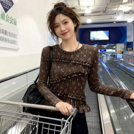 YF6919# 图片色春季新款碎花坑条纹圆领长袖Z字荷叶边设计时尚短款T恤